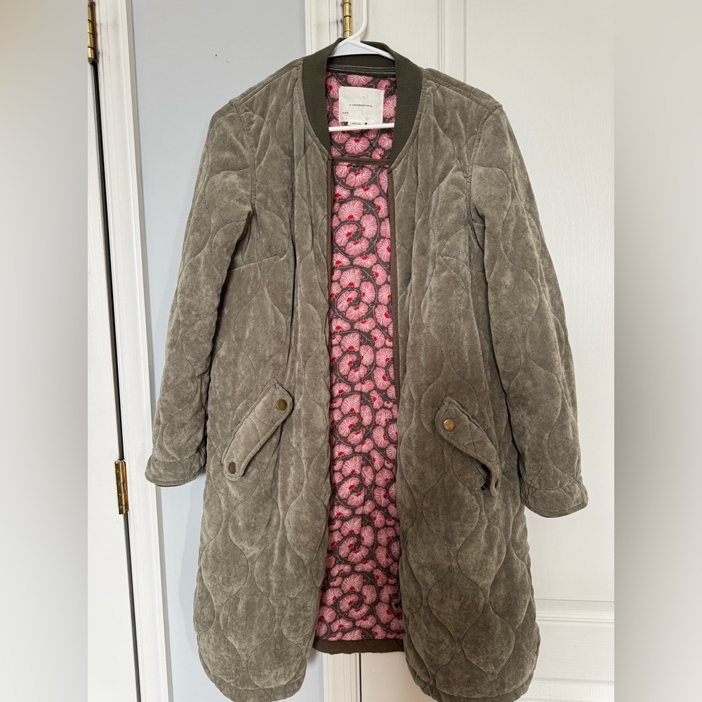 Quilted Olive Green Women's Coat with Pink Printed Lining
